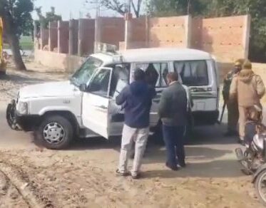 Maharajganj News: निचलौल में सिल्ट की अवैध ढुलाई पर बड़ी कार्रवाई, जानिये पूरा मामला