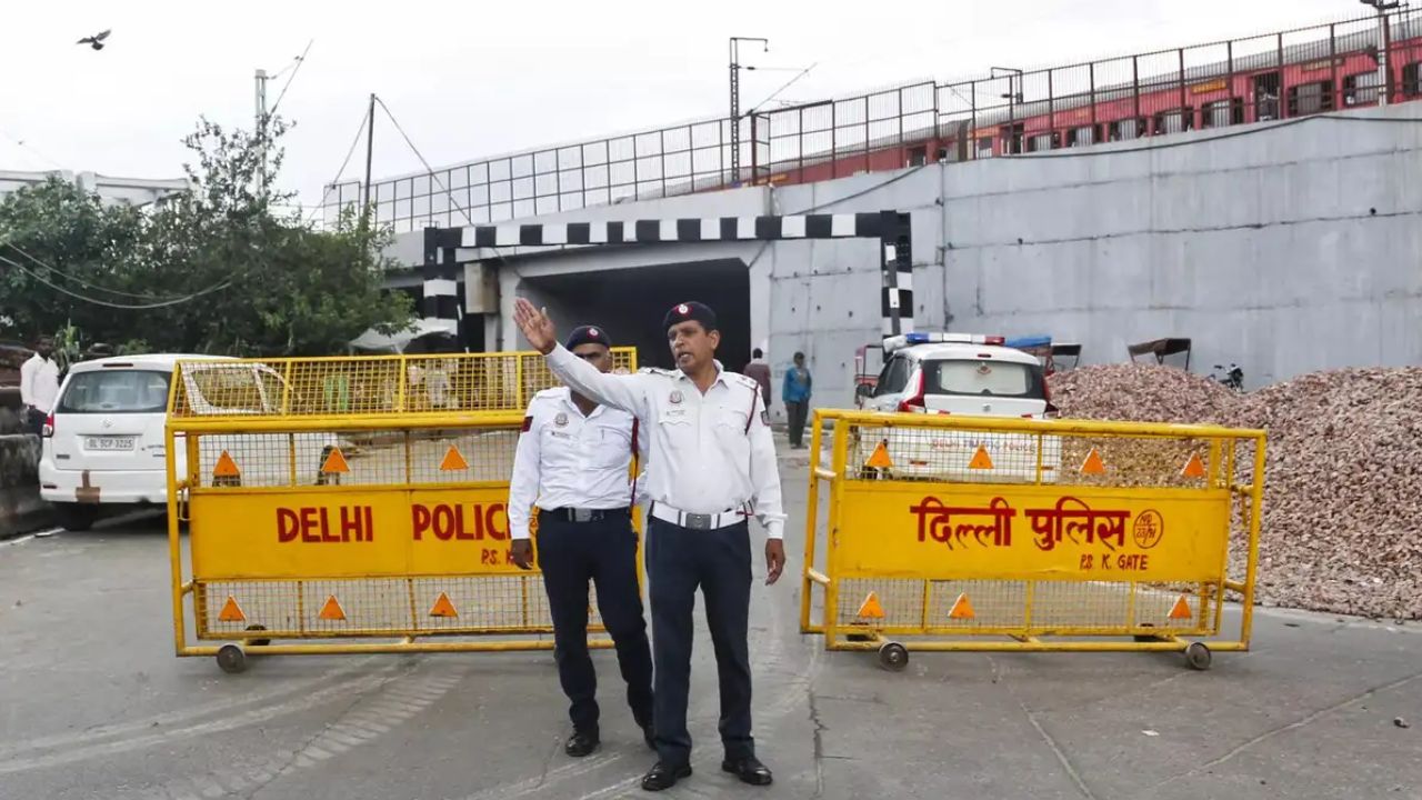 26 जनवरी की तैयारी में दिल्ली पुलिस: एनसीआर वालों हो जाओ सावधान! आज से बंद हो जाएगी ये सड़कें