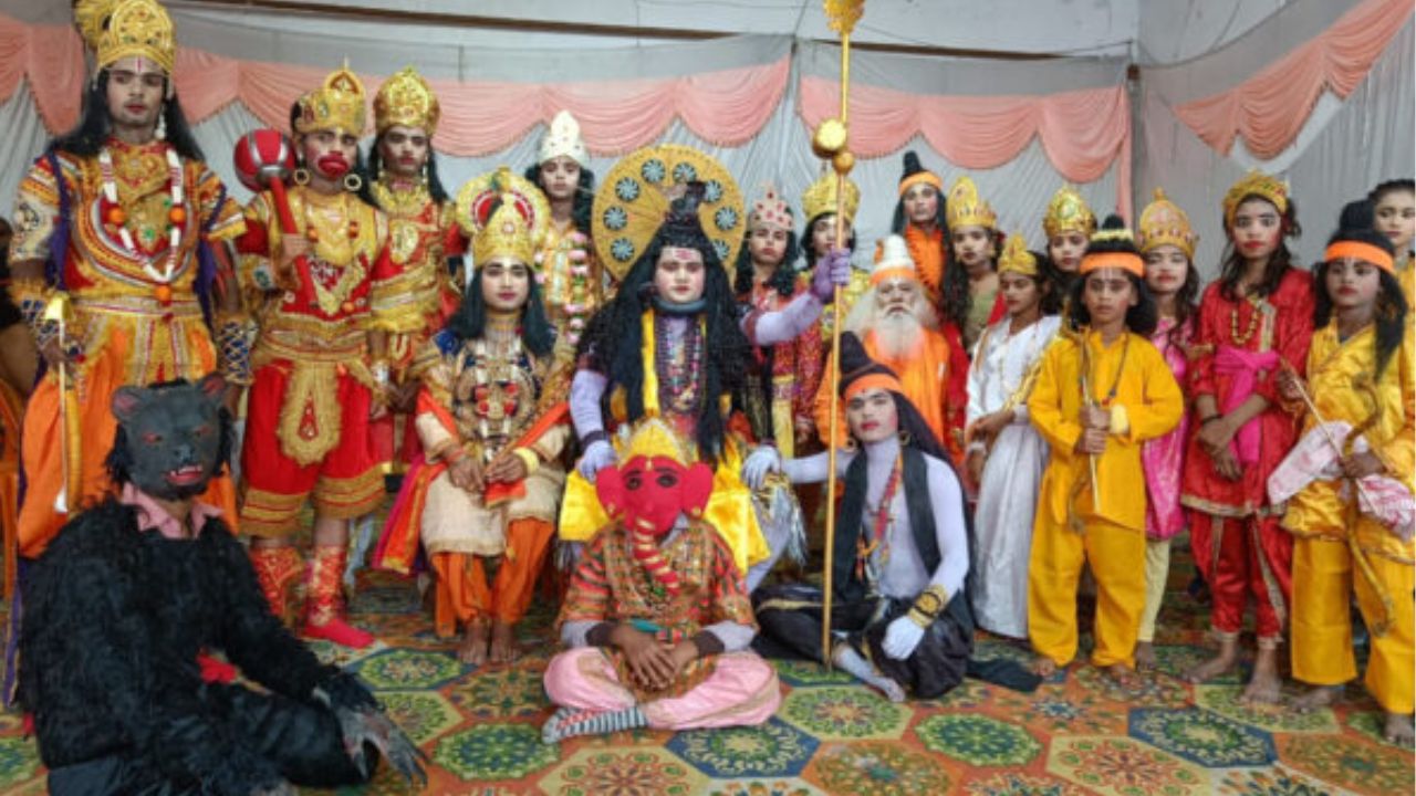 बलरामपुर को ‘छोटी काशी’ बनाने की तैयारी, पहली बार 12 ज्योतिर्लिंगों की झांकी