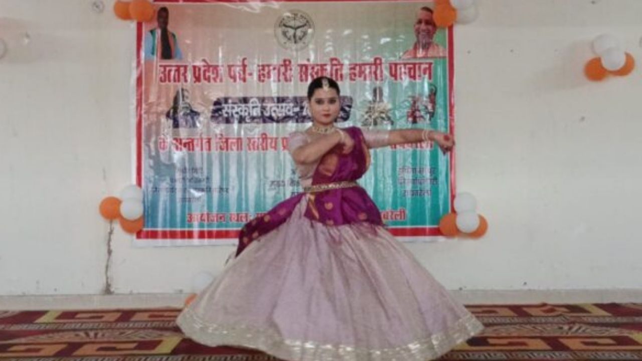 रायबरेली में संस्कृति महोत्सव, मंच पर दिखी युवाओं की प्रतिभा