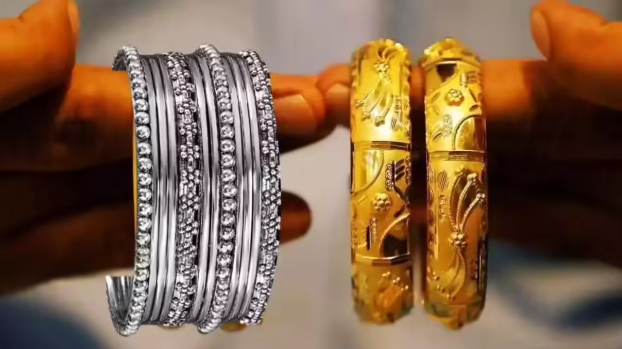 सोने-चांदी की कीमतों में इस उछाल की सबसे बड़ी वजह अमेरिका और यूरोपीय देशों के बीच बढ़ता व्यापारिक तनाव है। अमेरिकी राष्ट्रपति डोनाल्ड ट्रंप ने ग्रीनलैंड मुद्दे को लेकर कई यूरोपीय देशों पर 10% टैरिफ लगाने की घोषणा की है, जो 1 फरवरी 2026 से लागू हो सकता है। इसके साथ ही, जून तक समझौता न होने पर 25% तक अतिरिक्त टैरिफ की चेतावनी ने बाजार की चिंता और बढ़ा दी है। (Img: Google)