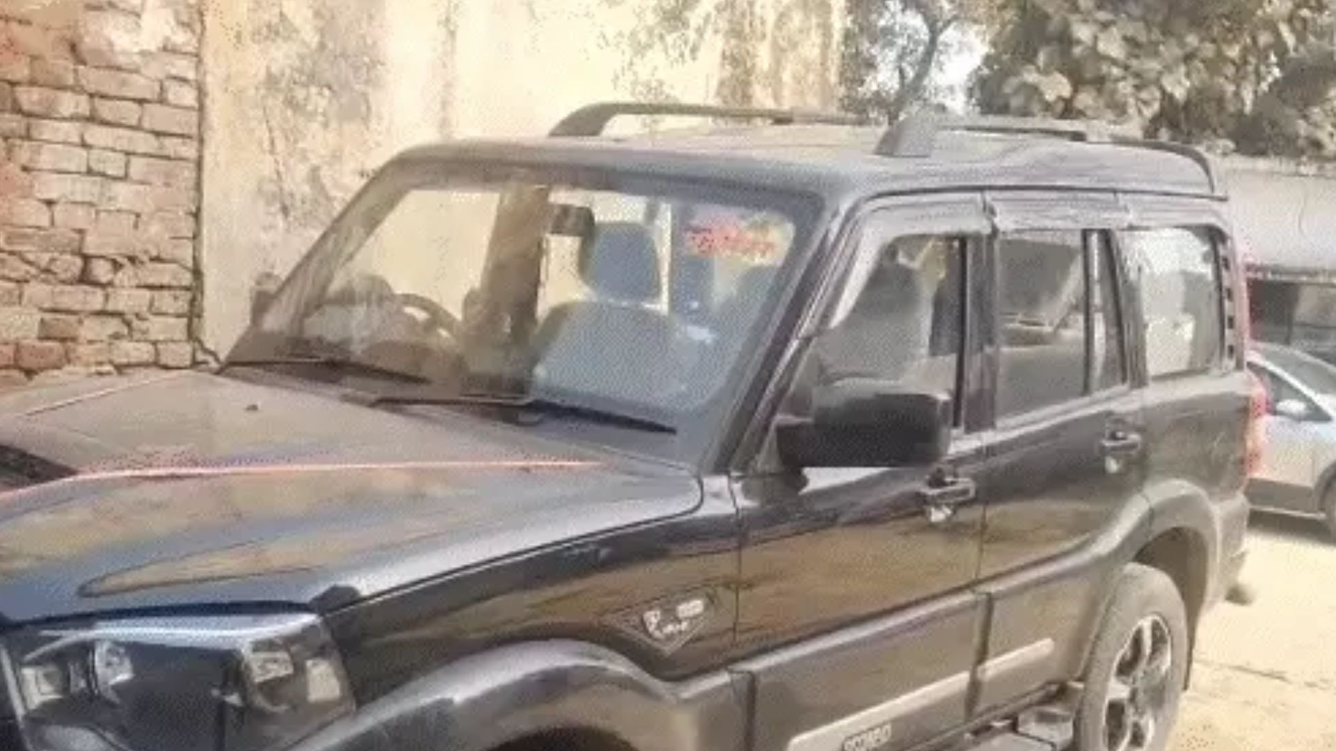 रक्षक बने भक्षक: कानपुर में दरोगा और पत्रकार ने 14 वर्षीय लड़की के साथ किया गैंगरेप, उसके बाद…