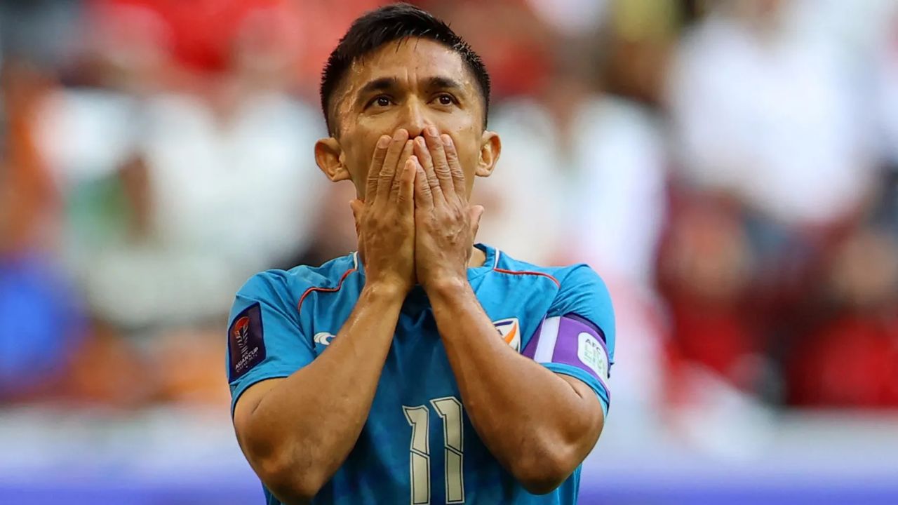sunil chhetri demand fifa intervention due to Indian football is in crisis and future of the Indian Super League.