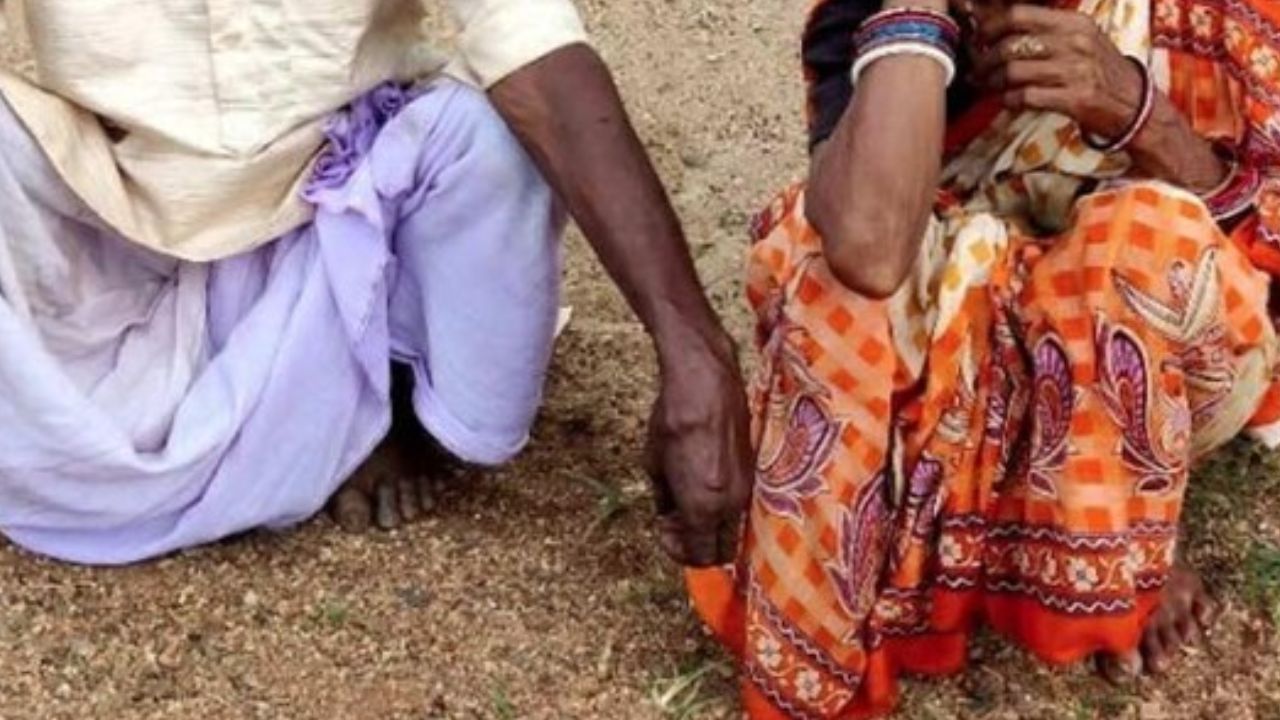 Maharajganj: सच्चा प्रेम या गहरा सदमा? पति की मौत के कुछ मिनट बाद पत्नी ने भी तोड़ा दम, आपको भी रुला देगी यह स्टोरी