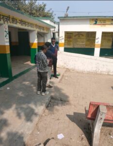 गोरखपुर: औचक जांच में बीएलओ की लापरवाही उजागर, दो बूथों पर नहीं हुआ मतदाता सूची वाचन