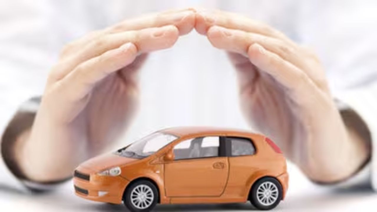 Car Care Tips: पुरानी कार को ऐसे बनाएं फिट, जानिए कार की उम्र बढ़ाने के आसान तरीके