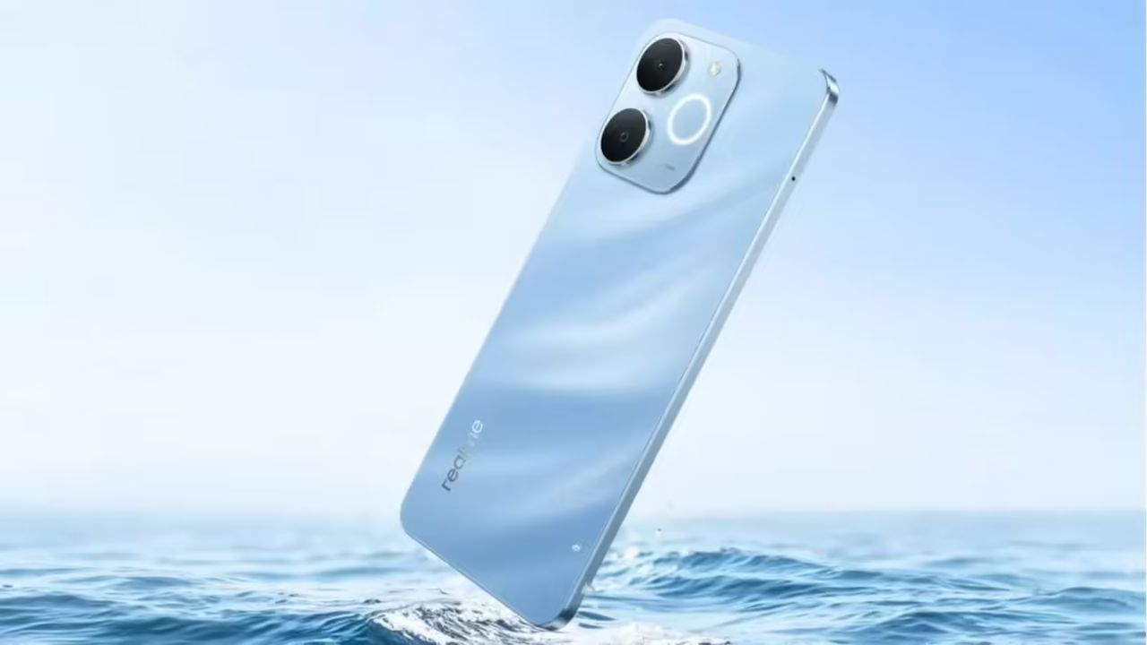 फोन की सबसे बड़ी खासियत इसकी 6300mAh की बड़ी बैटरी है। यह 15W फास्ट चार्जिंग और 6W रिवर्स चार्जिंग को सपोर्ट करती है। लंबी बैटरी लाइफ के चलते यह डिवाइस उन यूजर्स के लिए बेहतर विकल्प हो सकता है, जो लंबे समय तक फोन इस्तेमाल करते हैं। (Img- Internet)