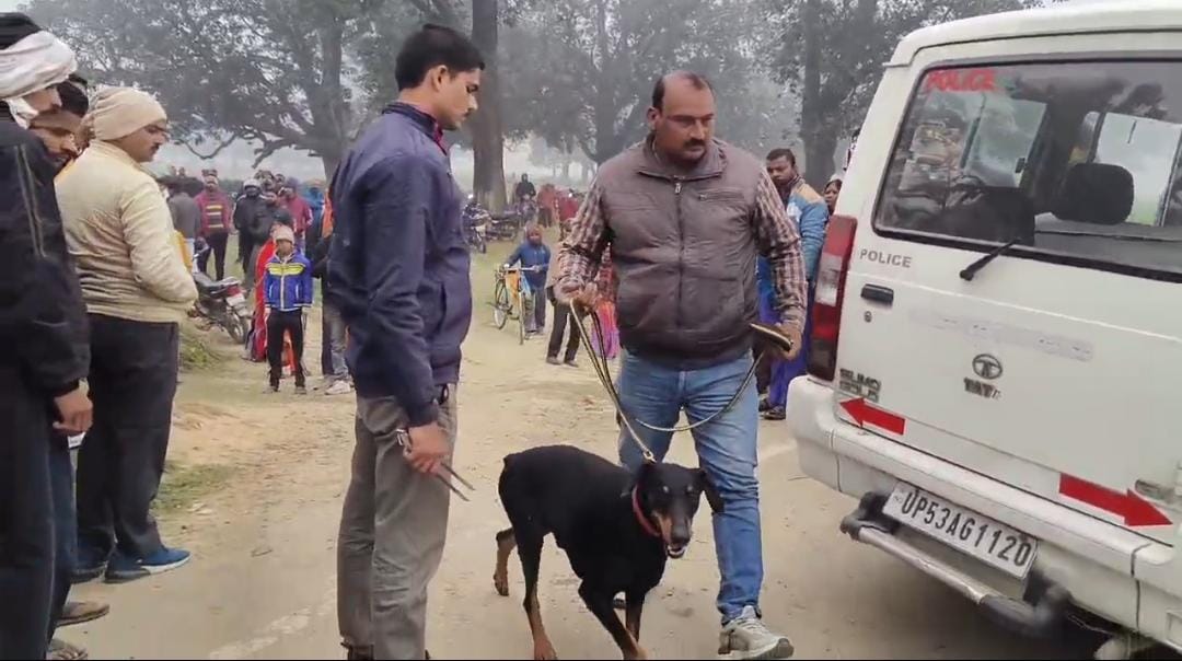 फरेंदा के प्रेमी आदित्य हत्याकांड में नया मोड़, पुलिस ने तीन को उठाया, डॉग स्क्वायड की टिम पहुँची प्रेमिका के घर