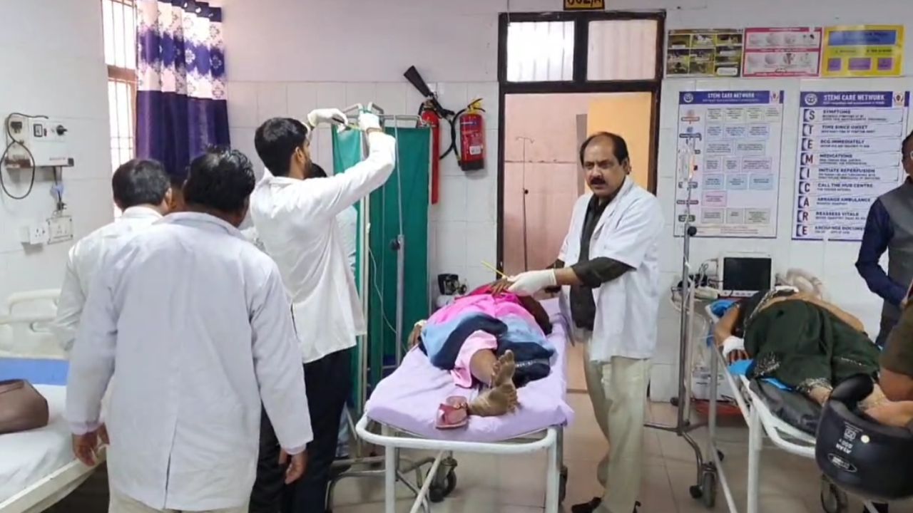 चन्दौली में भीषण सड़क हादसा, मासूम समेत कई घायल, एक की गई जान; मची अफरा-तफरी