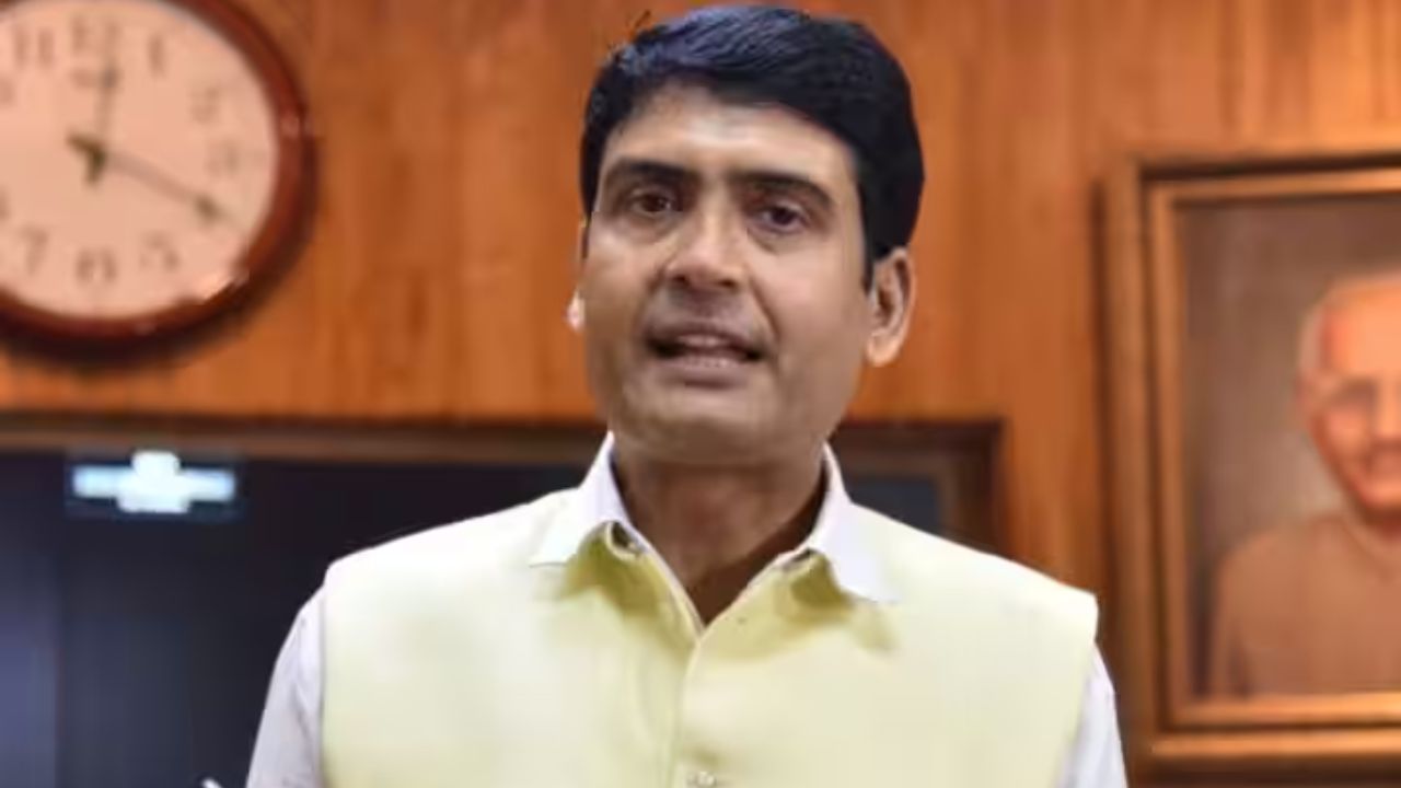 UP Budget: कांग्रेस नेता दीपक सिंह का सरकार पर तीखा हमला, बोले- “विकास सिर्फ कागज़ों में”