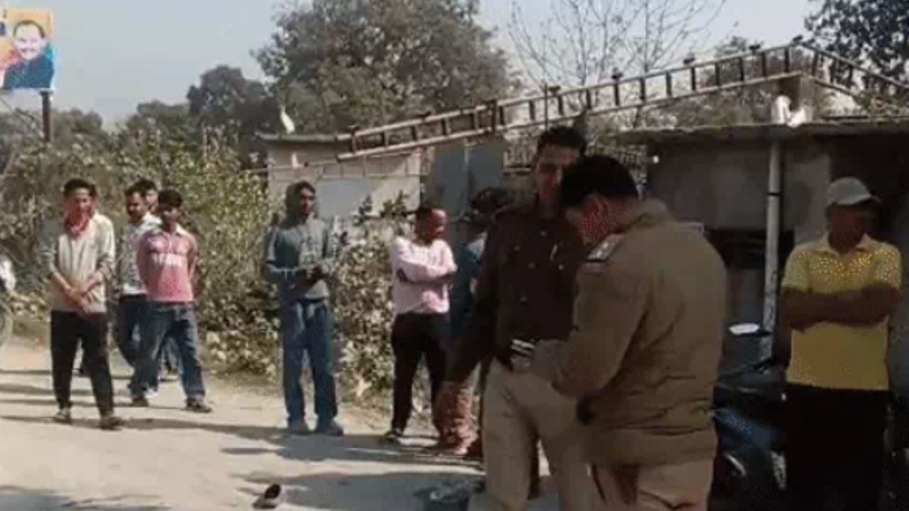 लगातार जानें ले रहे हैं खनन में जुटे डंपर, स्कूटी सवारों को कुचला, ऐसे हुई दुर्घटना