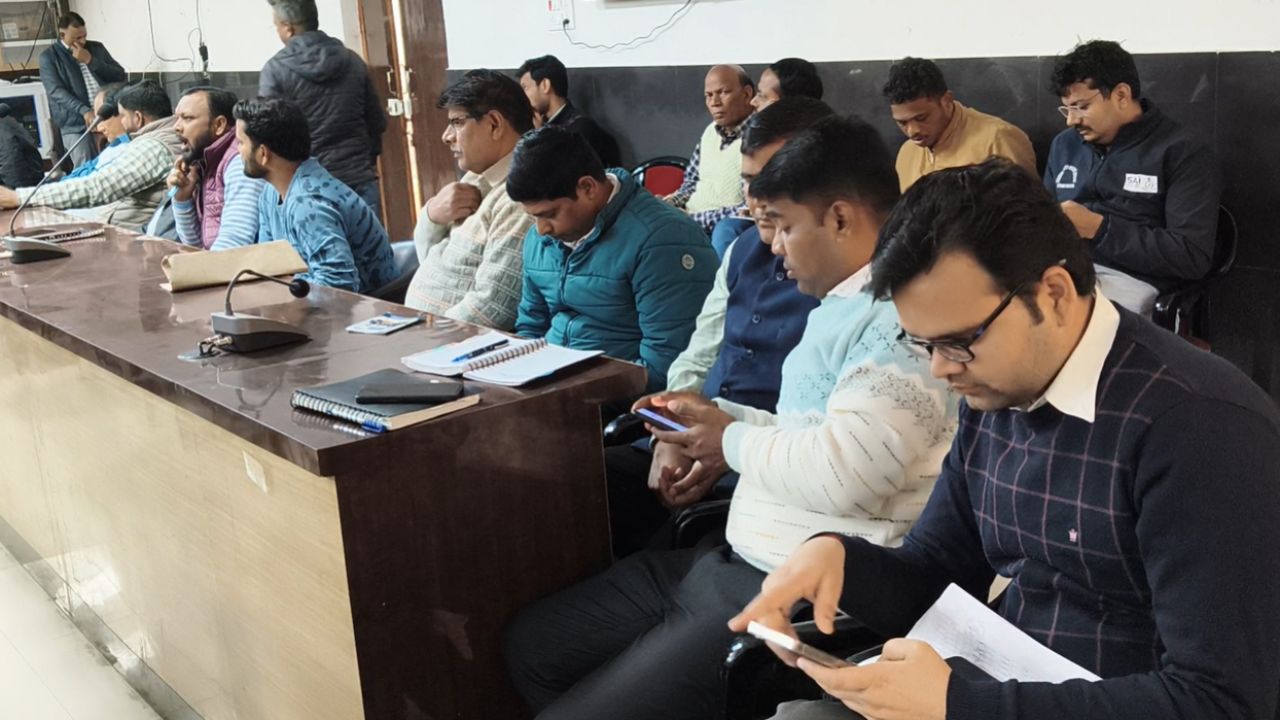 Safer Internet Day: इंटरनेट बना दोस्त या दुश्मन? युवाओं को जाननी चाहिए ये बातें