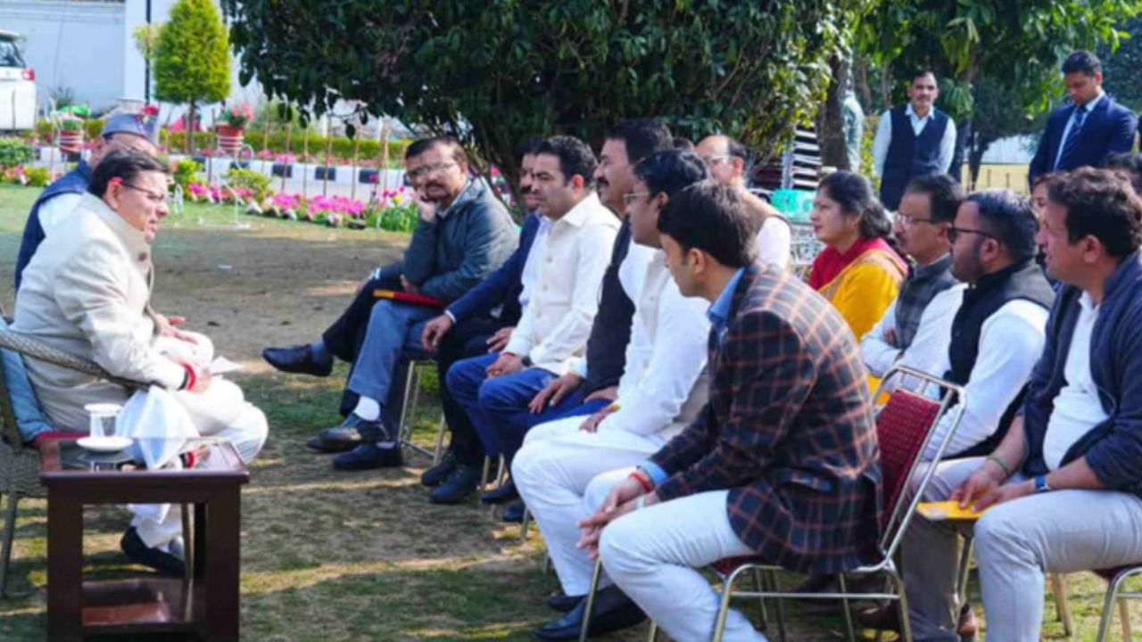 बोर्ड परीक्षाओं के बहिष्कार की चेतावनी ने उड़ाई उत्तराखंड सरकार की नींद, SOP बनाने के निर्देश