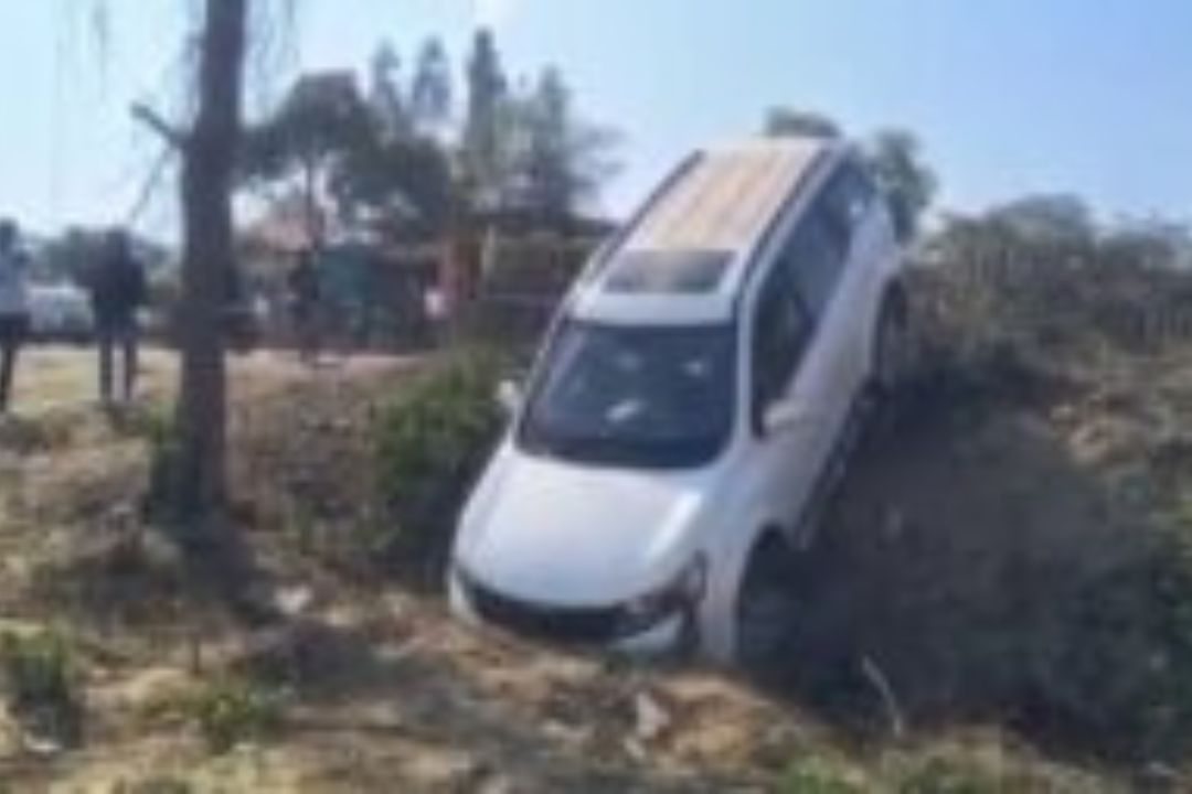 Raebareli News: नाश्ते के दौरान लापरवाही पड़ी महंगी, हैंडब्रेक फेल या लापरवाही? जानें पूरी खबर