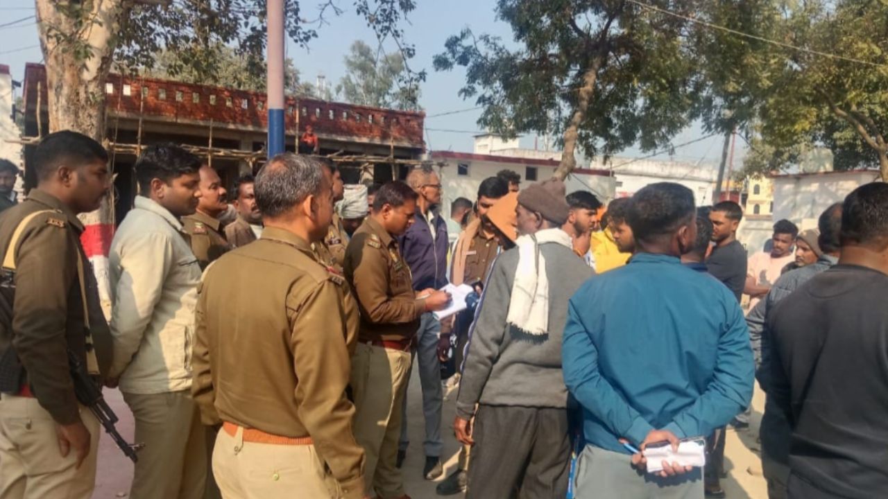 Gorakhpur News: बारात में बवाल; मामूली कहासुनी में युवक की पीट-पीटकर हत्या, तीन हिरासत में