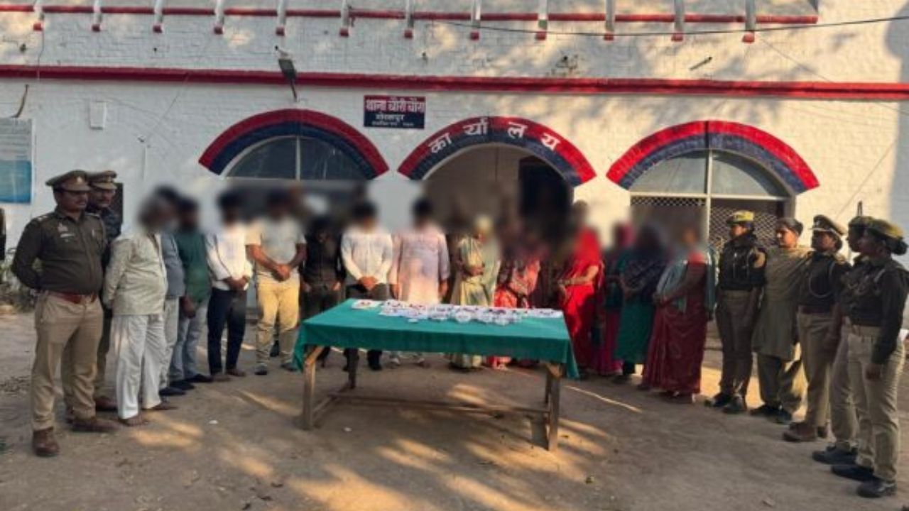 Gorakhpur Crime News: चौरी चौरा में पुलिस की बड़ी कार्रवाई, 16 शातिर धरे, मिला ये सामान