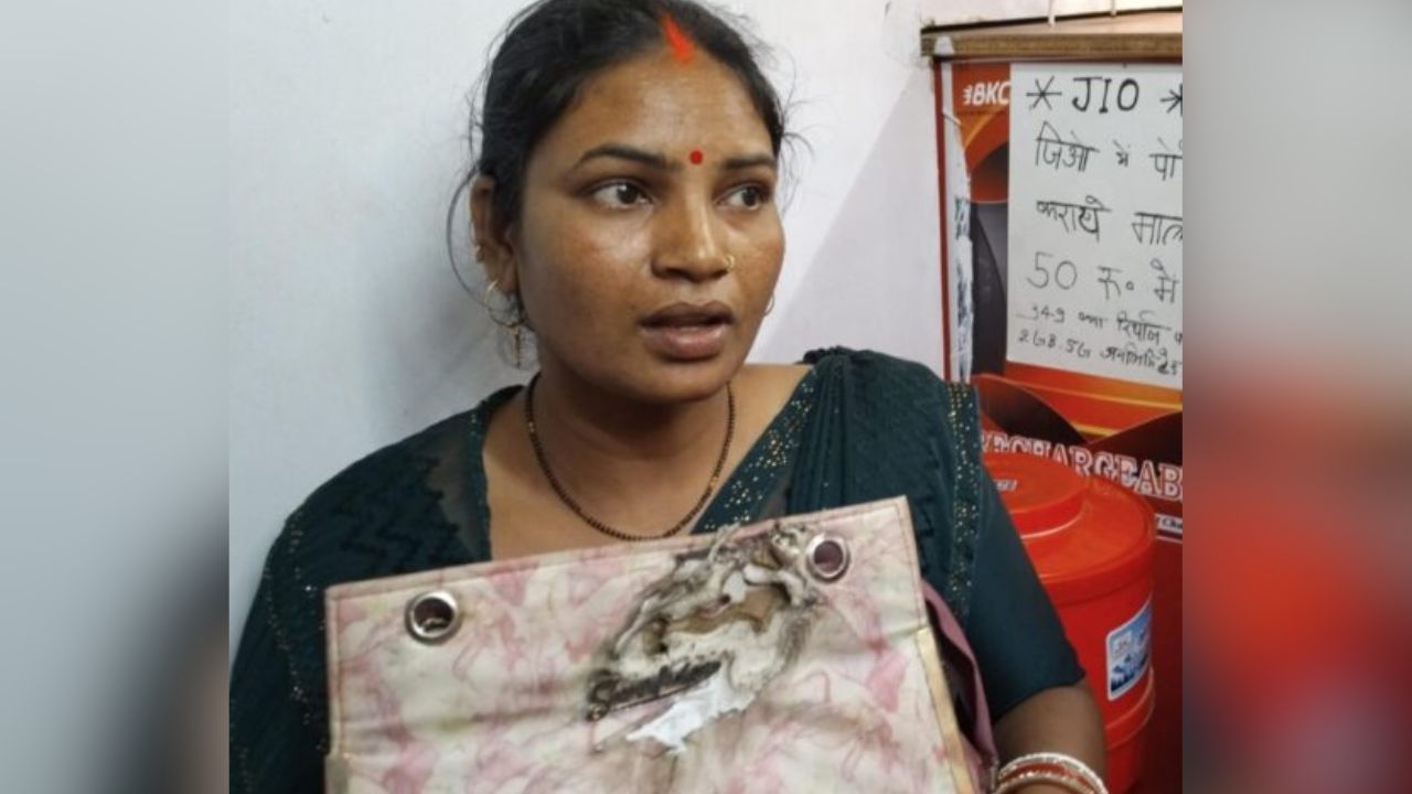 Gorakhpur: गोला बाजार में टप्पेबाजों का आतंक, दिनदहाड़े महिला से ऐसे उड़ाए गहने