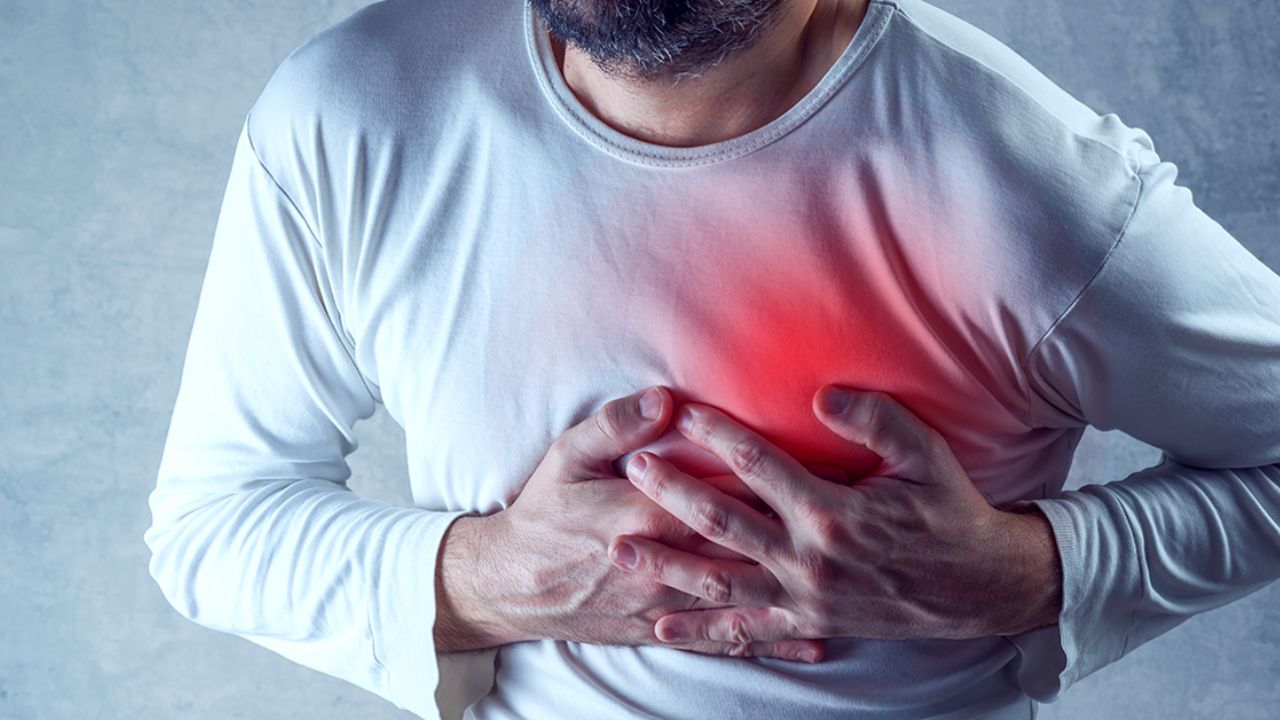 दिल का दौरा अचानक नहीं आता! एक्सपर्ट बोले- पहले मिलते हैं चेतावनी के संकेत, लेकिन क्या?