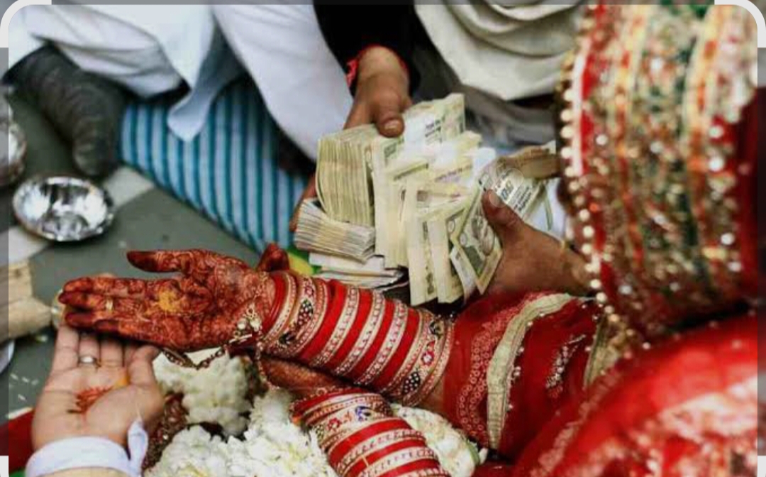 गोरखपुर में दहेज की भूख: तीन लाख दहेज के बाद भी नहीं भरा मन, महिला पर जुल्म; अब पुलिस का चला चाबुक
