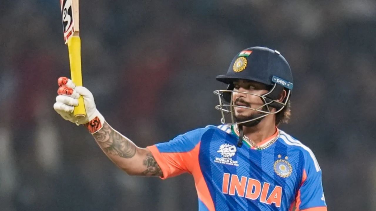 IND vs PAK: इशान किशन की तूफानी पारी, पावरप्ले में ही पाकिस्तान की टूटी कमर