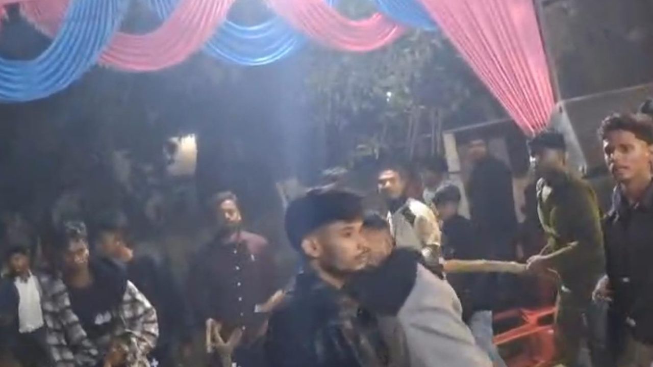 महराजगंज में नेपाल से आई बारात पर हमला, दुल्हन के घर लूटपाट