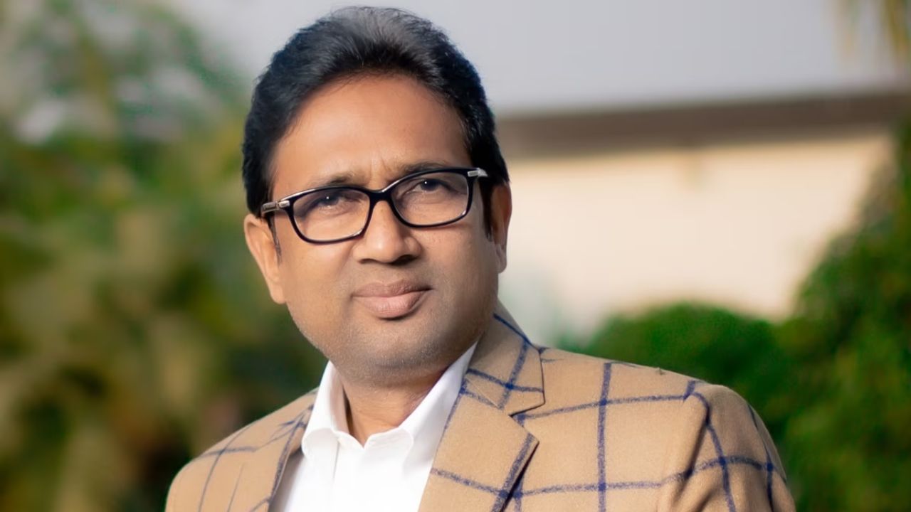 कौन है उमाशंकर सिंह, जिनके ठिकानों पर आयकर रेड से मचा हड़कंप; जानिये पूरा अपडेट