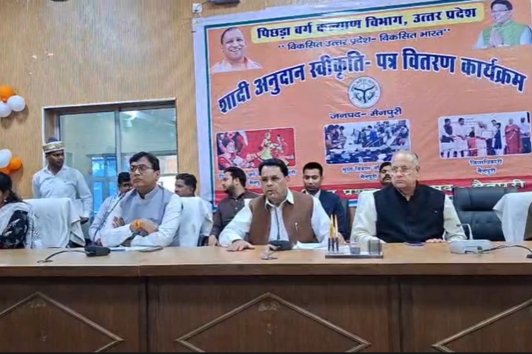 मैनपुरी में ऐतिहासिक बजट पर मंत्री का बयान, AI और लॉ एंड ऑर्डर पर विपक्ष के लिए बोल दी इतनी बड़ी बात