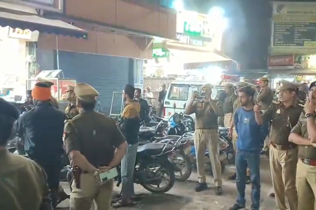 नोटिस के बावजूद नहीं हटाया अतिक्रमण, फिर प्रशासन ने उठाया ये कदम… पढें पूरी खबर