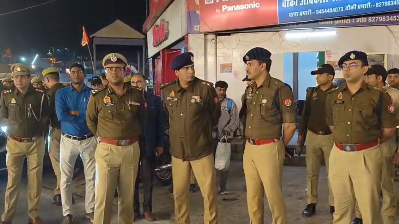 महाशिवरात्रि से पहले मुजफ्फरनगर में हाई अलर्ट, डीआईजी अभिषेक सिंह ने संभाली कमान