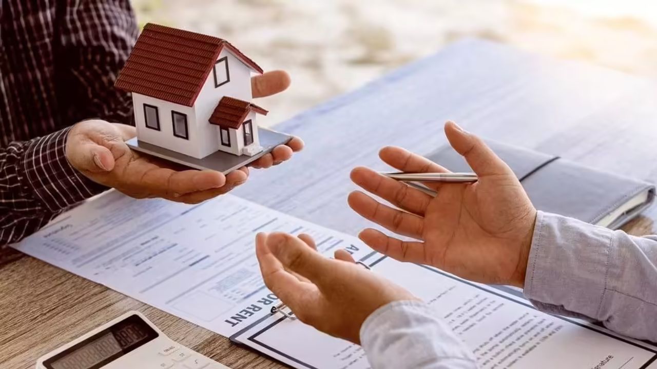 यूपी में प्रॉपर्टी खरीदारों और विक्रेताओं से जुड़ी बड़ी खबर, सरकार ने बदले संपत्ति सौदों के नियम, जानिये पूरा अपडेट