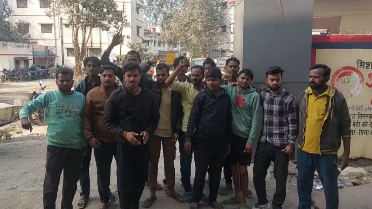 सोनभद्र में आगजनी से हड़कंप, ग्रामीणों की तहरीर पर एक संदिग्ध हिरासत में; जानिये क्या है पूरा मामला