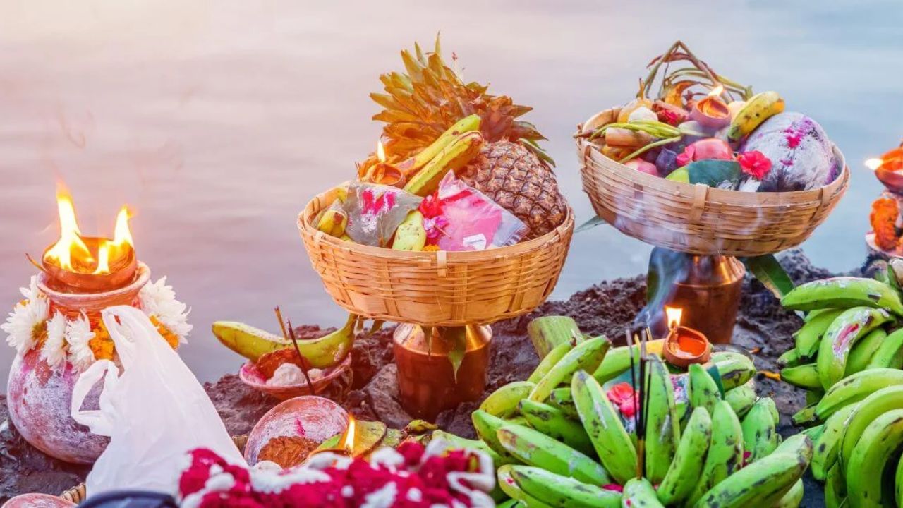 झारखंड में छुपा है सूर्य देव का अनोखा उत्सव, जानिए क्या अलग करता इसे छठ पूजा से