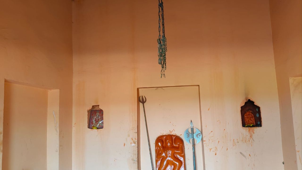 फतेहपुर में आस्था पर वार: हनुमान मंदिर ताला तोड़कर चोरी, उड़ाया घंटा-बाजा