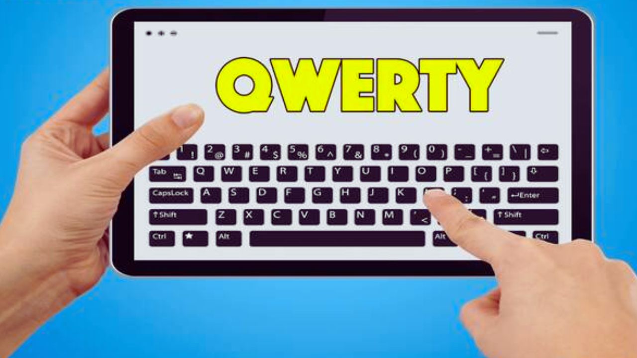 इस तकनीकी समस्या से बचने के लिए इंजीनियरों ने अक्षरों को इस तरह फैलाया कि ज्यादा इस्तेमाल होने वाले बटन एक-दूसरे से दूर रहें। इसी प्रयोग से QWERTY लेआउट बना। इसका मकसद टाइपिंग को तेज करना नहीं, बल्कि टाइपराइटर को जाम होने से बचाना था।(फोटो सोर्स- इंटरनेट)