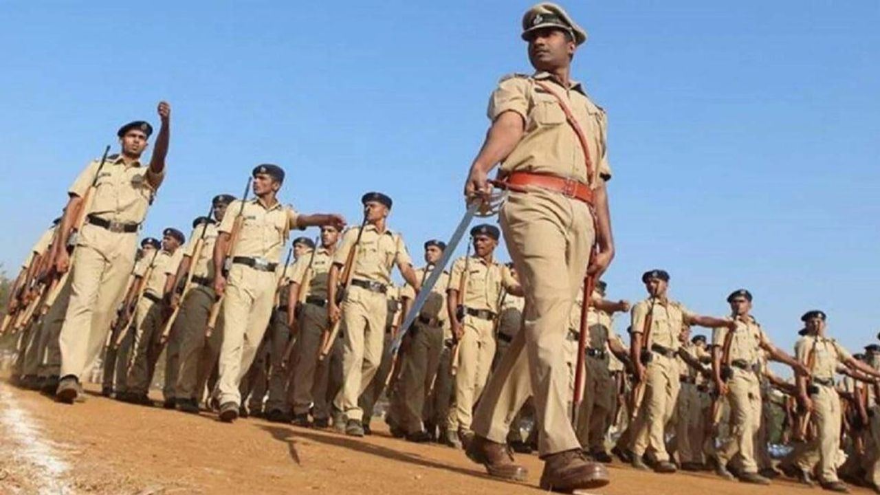 लाखों युवाओं से जुड़ी अहम खबर: पुलिस भर्ती को लेकर आया बड़ा अपडेट, कॉन्स्टेबल परीक्षा का पूरा शेड्यूल जारी