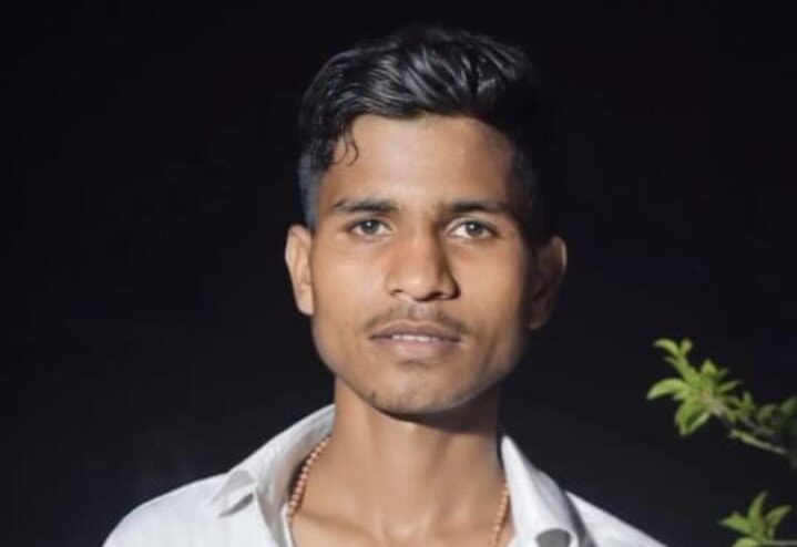 महराजगंज में युवक की निर्मम हत्या से उबाल, गिरफ्तारी की मांग पर अड़े परिजन; कब तक मिलेगा इंसाफ?