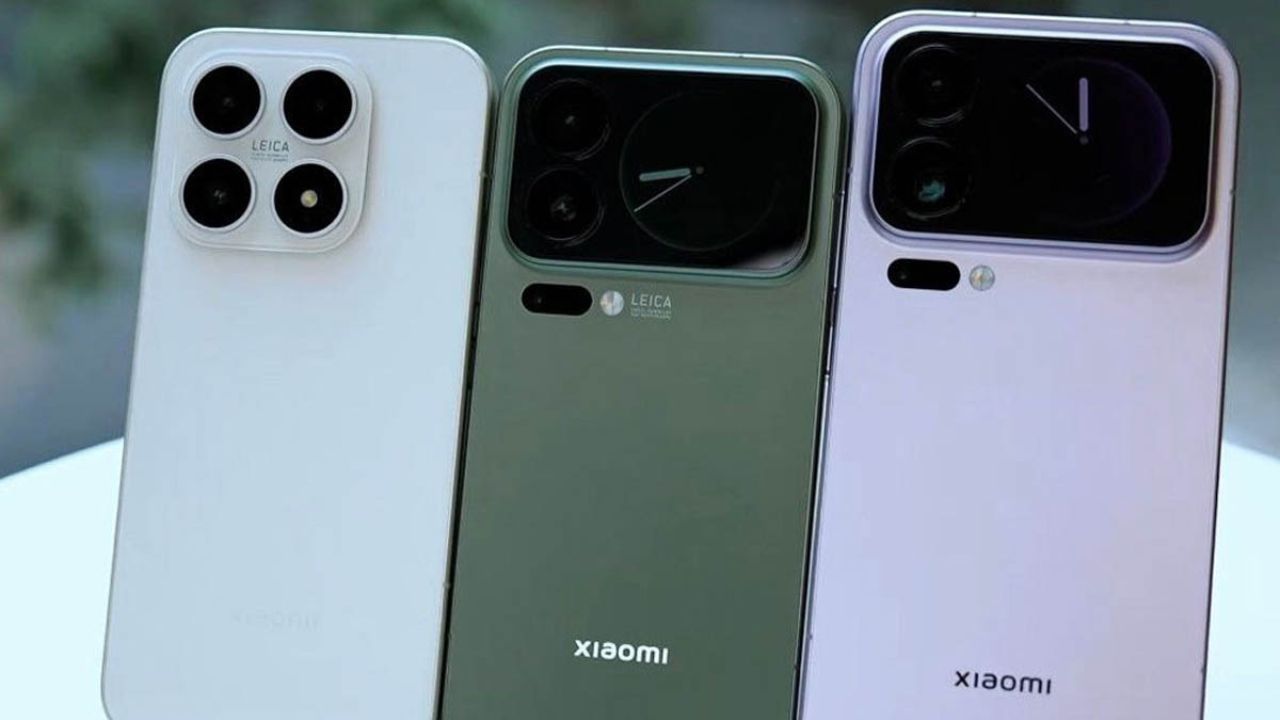 लीक्स के आधार पर Xiaomi 18 सीरीज में ये बड़े अपग्रेड देखने को मिल सकते हैं जैसे बड़ा 6.4 इंच डिस्प्ले,  200MP पेरिस्कोप टेलीफोटो कैमरा, संभव डुअल 200MP सेंसर सेटअप और प्रीमियम OLED पैनल और हाई रिफ्रेश रेट। फिलहाल यह सारी जानकारी लीक पर आधारित है। आधिकारिक घोषणा के बाद ही पूरी तस्वीर साफ होगी। लेकिन इतना तय है कि Xiaomi अपने अगले फ्लैगशिप के साथ कैमरा और डिस्प्ले सेगमेंट में बड़ा दांव खेलने की तैयारी में है। (Img source: Google)