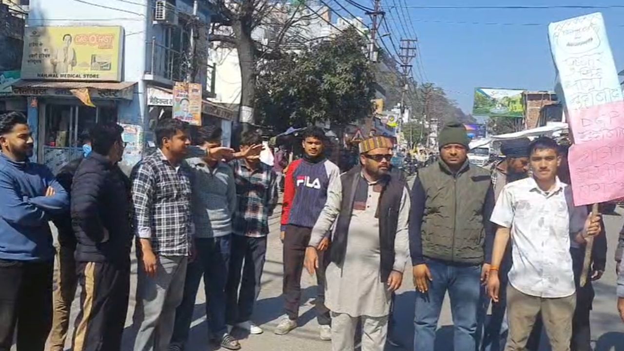 Ramnagar में सुलगी नाराजगी, गुंजन हत्याकांड पर युवा कांग्रेस का उग्र प्रदर्शन, कानून व्यवस्था पर उठे तीखे सवाल