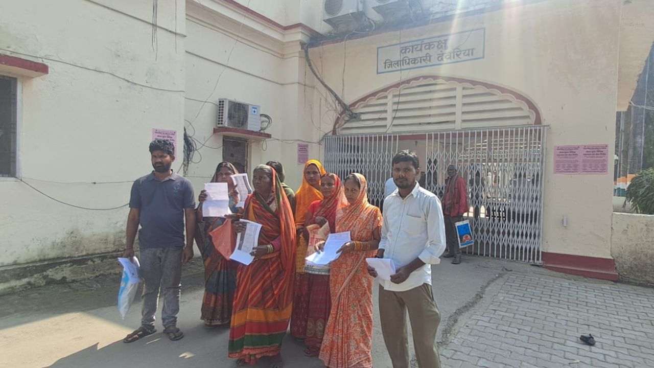 पीएम शहरी आवास योजना पर संकट? देवरिया में लाभार्थियों को मिला खाली करने का नोटिस, DM ने दिए जांच के आदेश