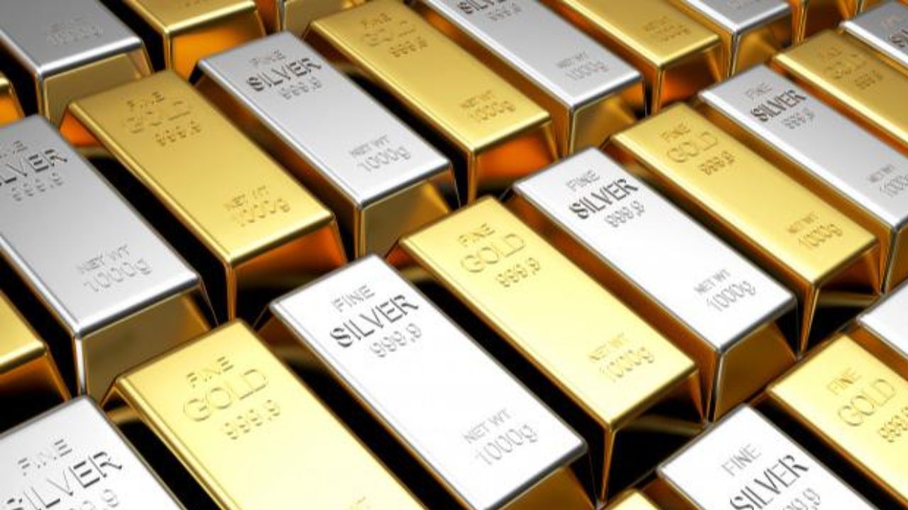 Gold-Silver Price Crash: रिकॉर्ड ऊंचाई के बाद कीमती धातुओं में भूचाल, बजट 2026 से पहले अचानक पलटा बाजार