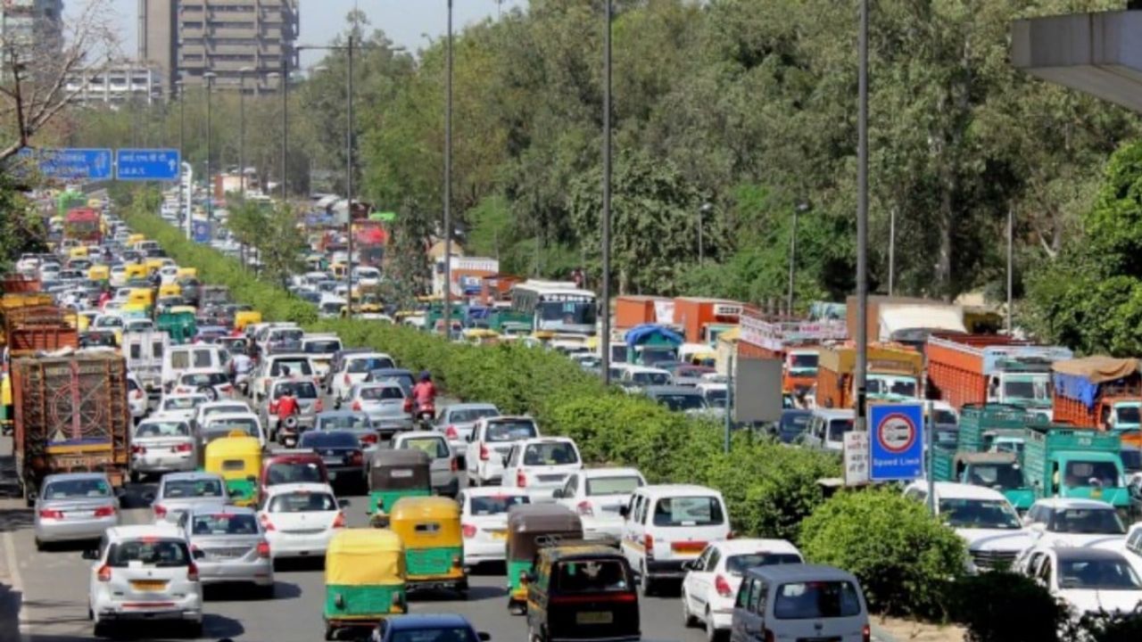 गोरखपुर में ट्रैफिक पर बड़ा प्रहार: अवैध पार्किंग और ई-रिक्शा मनमानी पर सख्त कार्रवाई, जानें क्या है नया प्लान?