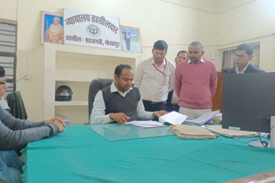 गांवों में चौपाल और जनसुनवाई पर जोर, गोरखपुर अपर आयुक्त बोले- 90 दिन में निपटें पुराने मामले