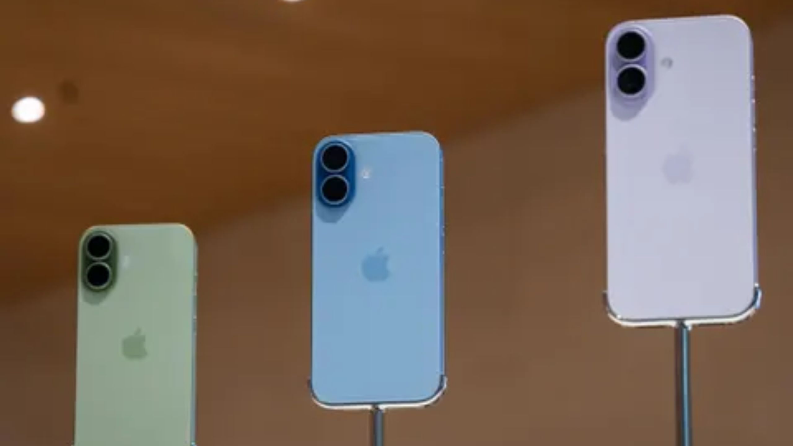 iPhone का जलवा बरकरार, टॉप-10 बेस्ट सेलिंग स्मार्टफोन में इन 7 ने बनाई जगह