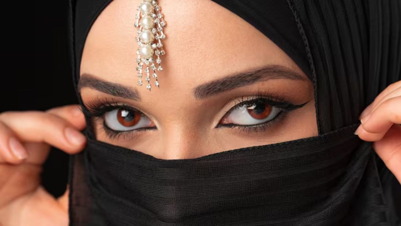 पति ने कहा-पहले अपने देवर और फिर चाचा के साथ मनाओ सुहागरात, नहीं तो…पढ़ें मेरठ की शमा की दर्दभरी कहानी