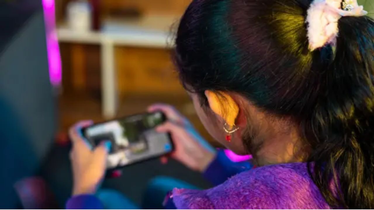 ऑनलाइन लव गेम का खौफनाक अंजाम! गाजियाबाद की तीन सगी बहनों ने एकसाथ उठाया खौफनाक कदम