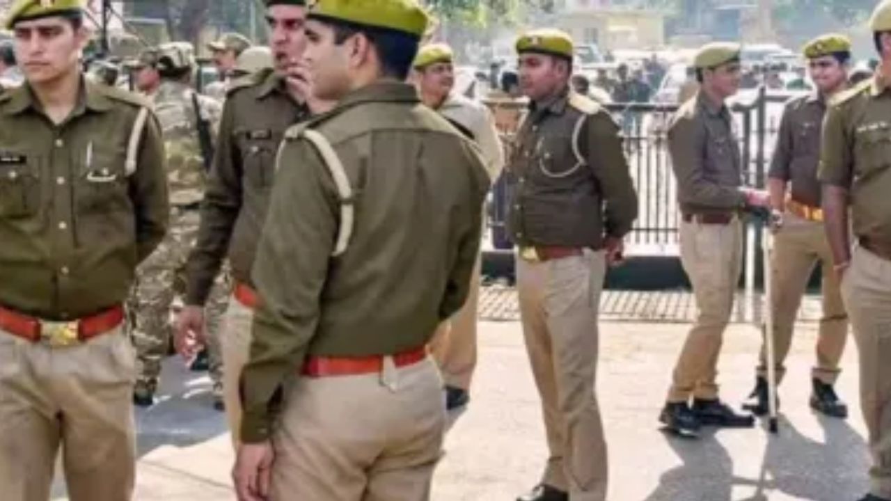 यूपी पुलिस सिपाही भर्ती परीक्षा की तारीख फाइनल, जानें कब होगा 32 हजार से ज्यादा युवाओं का सपना पूरा