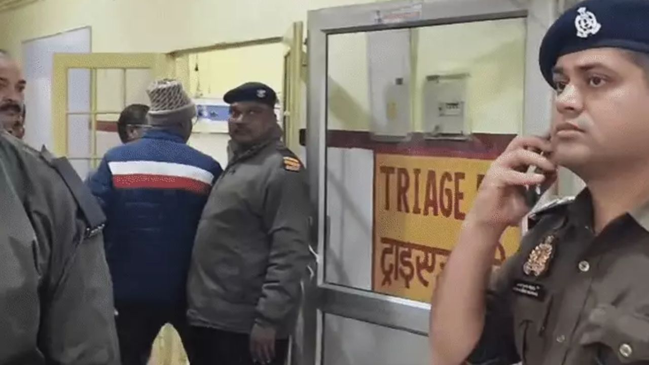 गंगा एक्सप्रेसवे बना मौत वाला हाईवे: तेज रफ्तार कार ने 9 लड़कियों को रौंदा, ऑन द स्पॉट 4 की मौत