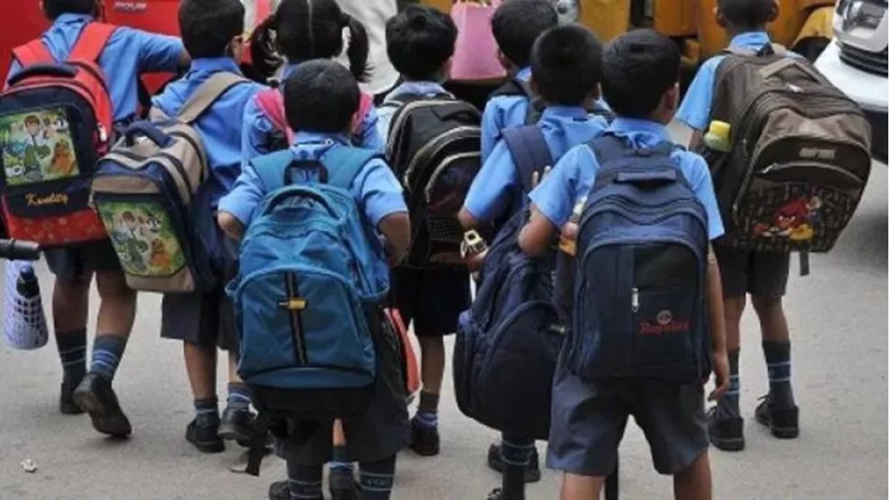 छत्तीसगढ़ में सनसनी: स्कूल के 35 बच्चों ने खुद को ब्लेड से काटा, प्रशासन में मचा हड़कंप