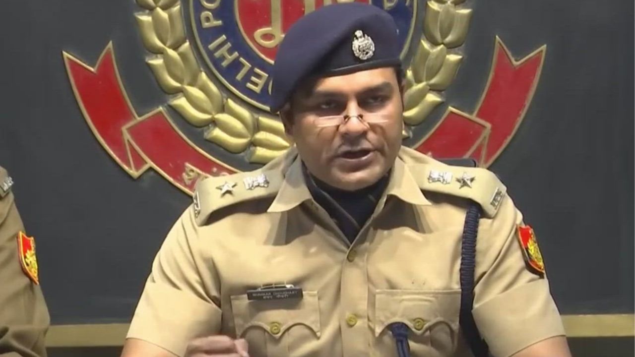 दिल्ली में नारकोटिक्स रेड पर बड़ा खुलासा: जॉइंट सीपी की शिकायत पर IPS अधिकारी के खिलाफ FIR, जानें पूरा मामला