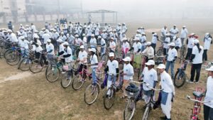 Gorakhpur News: हिंदुस्तान पेट्रोलियम की साइकिल रैली में उमड़ा जनसैलाब, जानें पूरी खबर